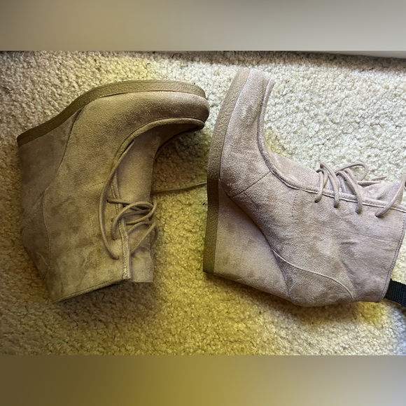 ✨Like new Nine West Vintage America collection booties - Picture 3 of 5